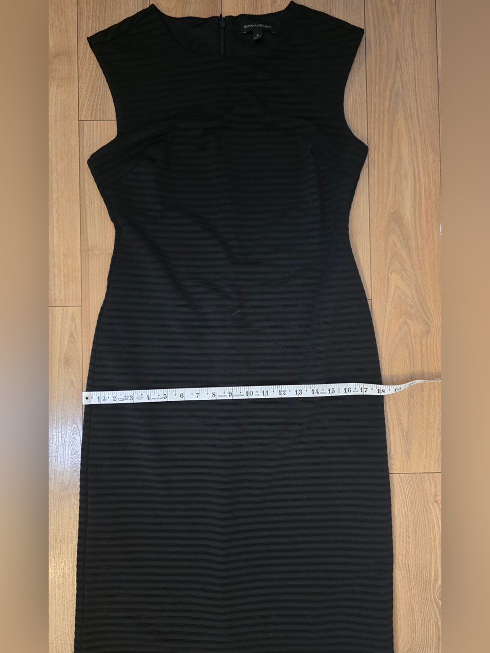 Banana Republic Black Textured Sheath Midi Dress Size 6 - Picture 8 of 10